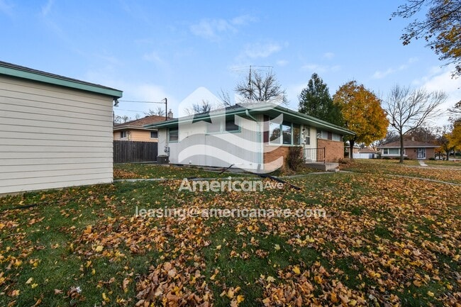 Building Photo - 7506 W Glendale Ave