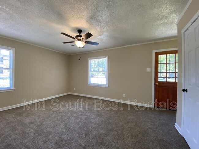 Foto del edificio - 3033 Given Ave