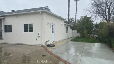 Building Photo - 15219 Burton St