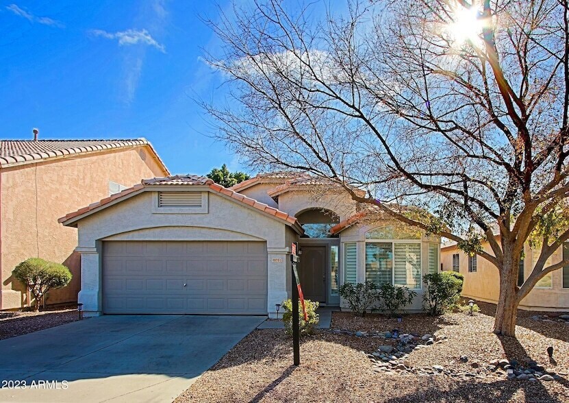 Primary Photo - 8701 E Avalon Dr