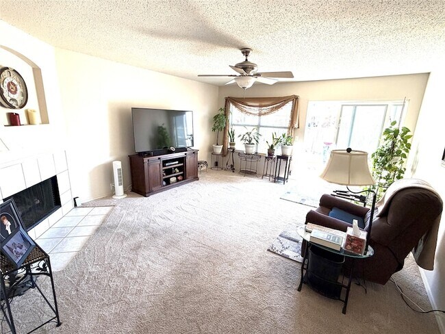 Foto del edificio - 1203 Mallard Dr