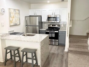 Building Photo - 2220 San Vittorino Cir