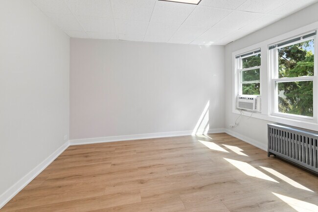 Foto del edificio - 5002 W Gunnison St