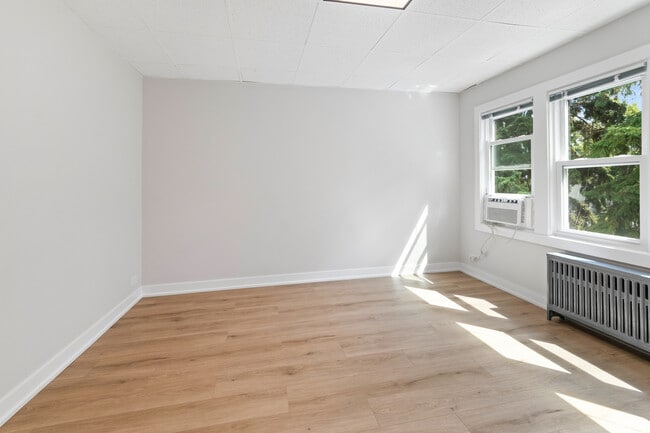 Building Photo - 5002 W Gunnison St