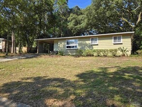 Building Photo - 5071 Springhill Dr
