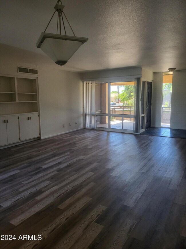 Foto del edificio - 6501 N 17th Ave