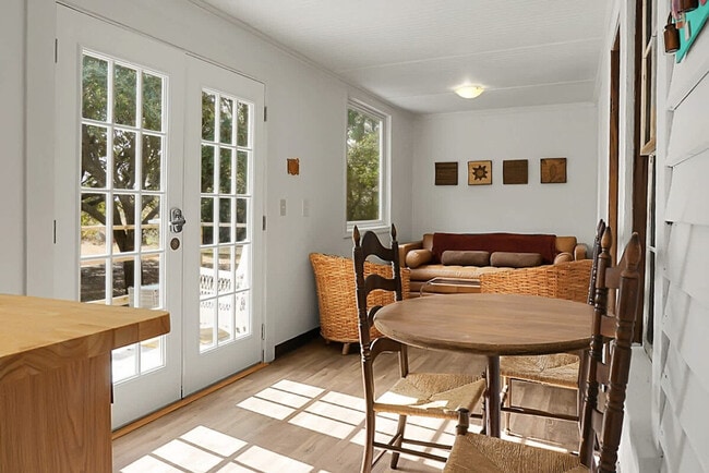 Building Photo - 7951 Doar Rd