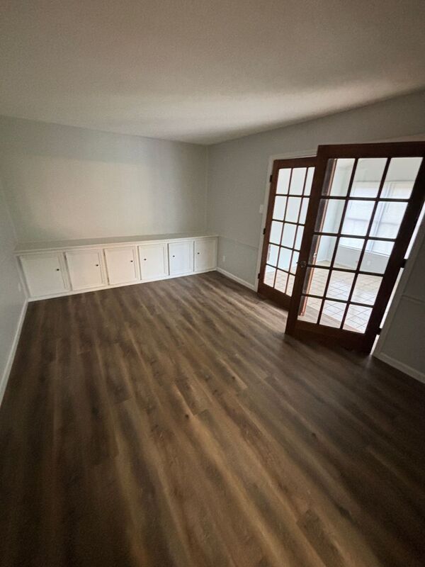 Foto del edificio - 2185 Cottontail Dr
