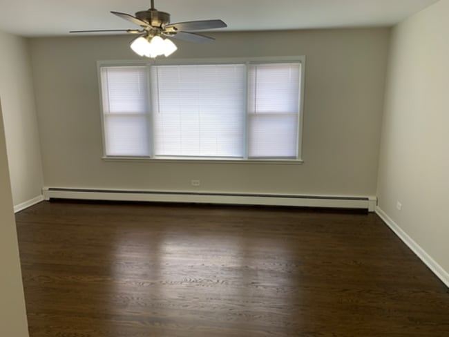 Foto del edificio - 12746 Winchester Ave