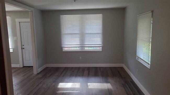 Foto del edificio - 7847 Saltsburg Rd