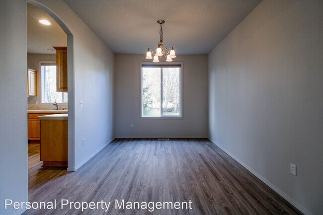 Foto del edificio - 1075 Sunset Ridge Dr