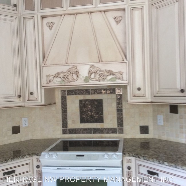 Foto del edificio - 4 br, 4 bath Apartment - 867 NORTH POINT LOOP