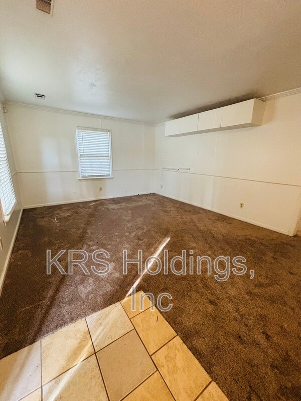 Building Photo - 854 Lucas Creek Rd