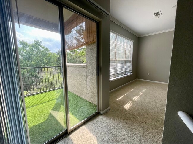 Second floor balcony - 11203 Ranch Road 2222