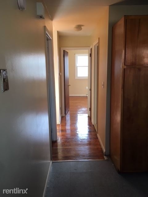Foto del edificio - 2 br, 1 bath  - 215 Fairfield St Apt L1