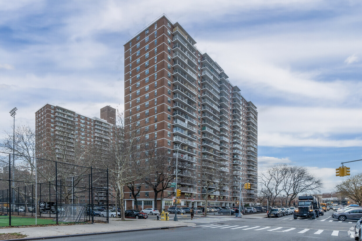 30 Montrose Ave, Brooklyn, NY 11206 - Apartments in Brooklyn, NY ...