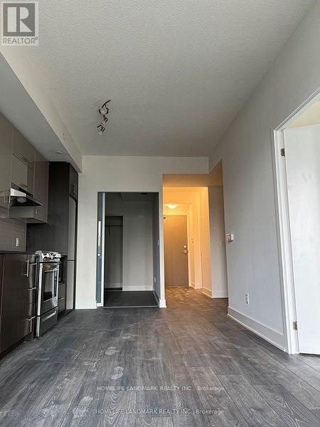 Building Photo - 188 Fairview Mall Dr