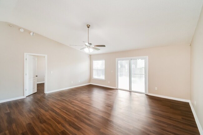 Building Photo - 2953 Golden Pond Blvd