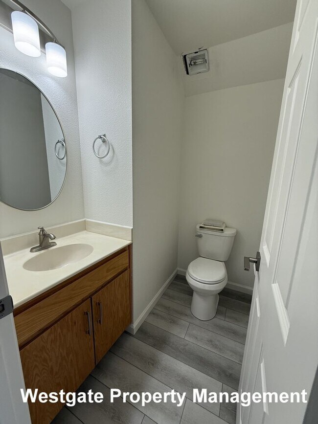 Building Photo - 737 Judith Ct