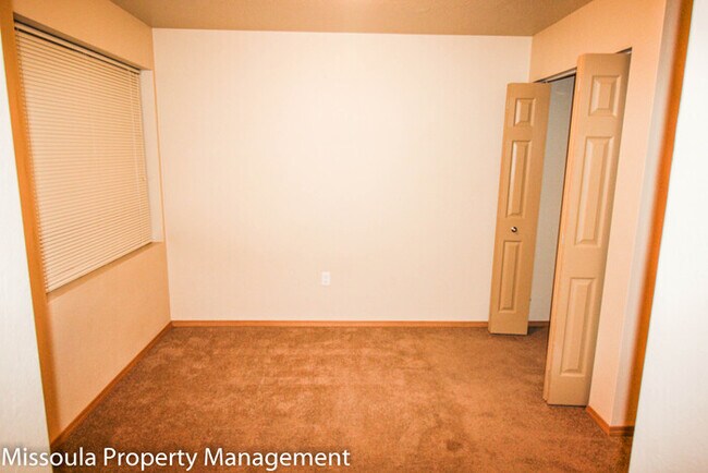 Building Photo - 3840 Oleary St