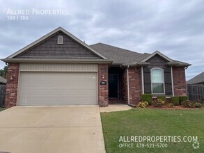 Building Photo - 3556 Country Meadow