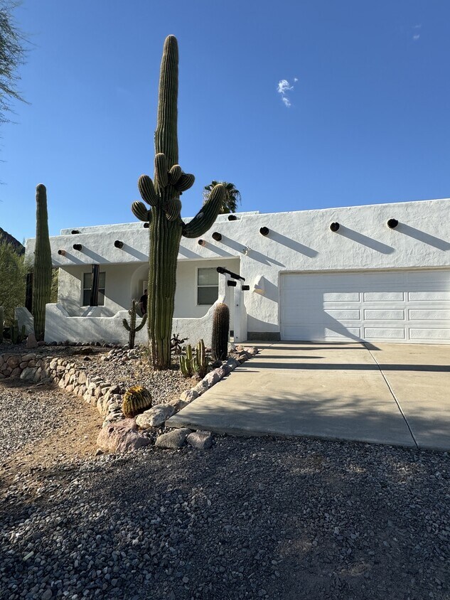Primary Photo - 10100 E Agua Vista Way