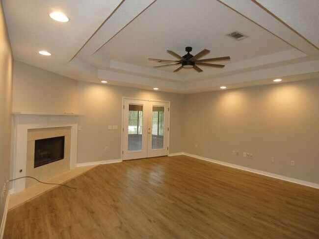 Building Photo - 3552 S Hampton Way