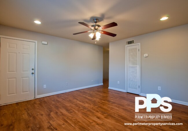 Foto del edificio - 2145 Bolton Rd NW