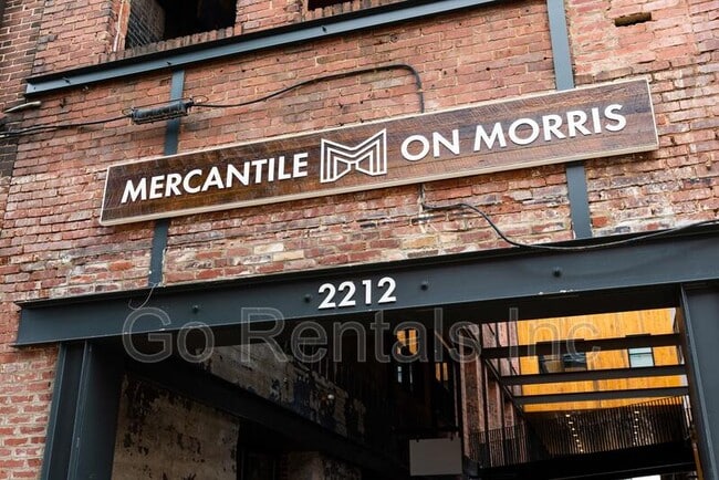 Foto del edificio - 2212 Morris Ave