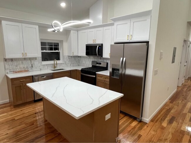 Building Photo - 121 Osborne Terrace