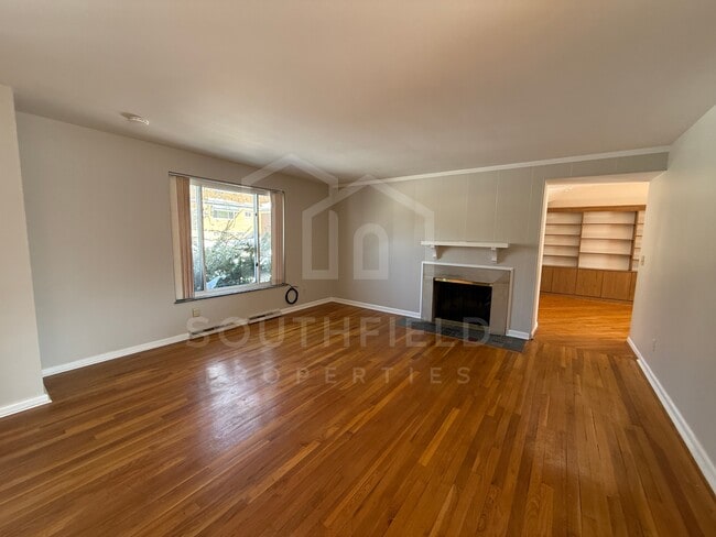 Building Photo - 3175 Ramona Ave