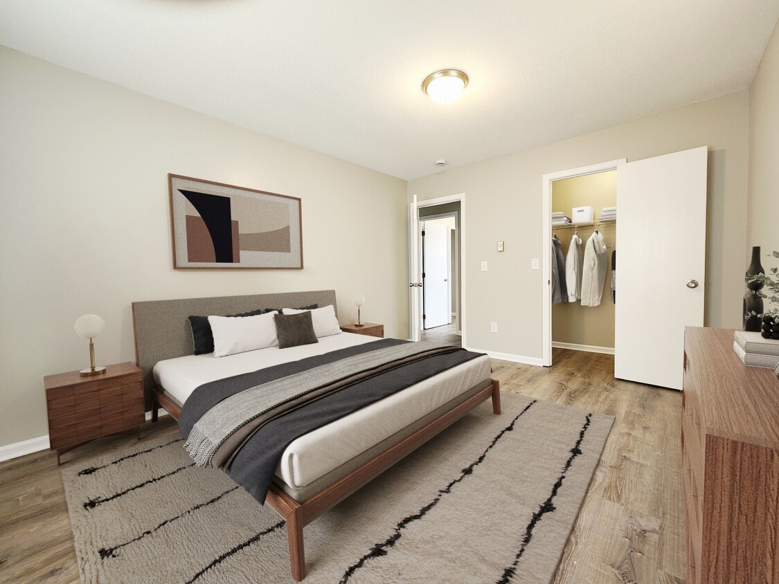 Foto principal - 820 Oakview Dr