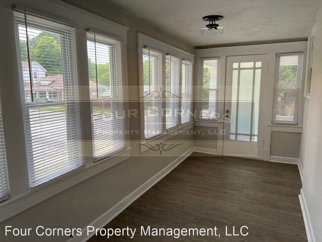 Building Photo - 4 br, 3 bath House - 400 Beech St