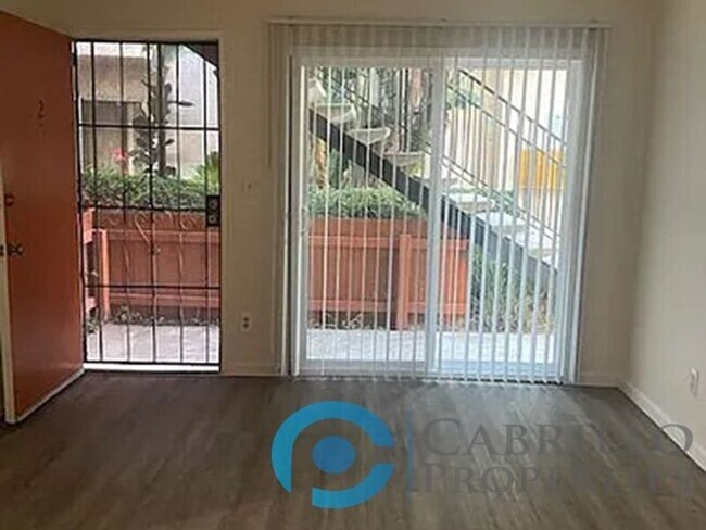 Foto del edificio - 4044 Wabash Ave