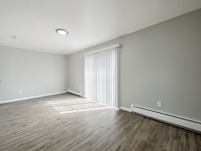 Foto del edificio - Freshly Remodeled 1BR Retreat in Desirable White Lake – Move-In Ready!