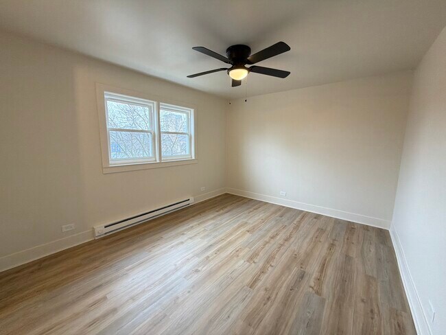 Foto del edificio - 11043 S Longwood Dr