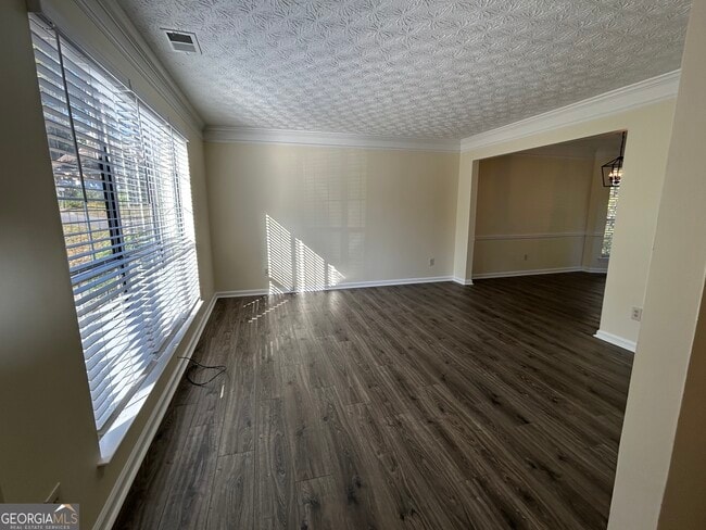 Foto del edificio - 4800 Streamside Dr