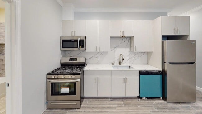 Foto del edificio - 680 Grand St