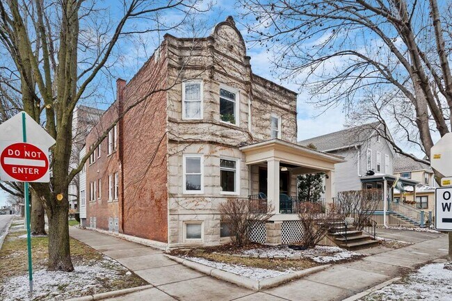 Building Photo - 101 N Kenilworth Ave