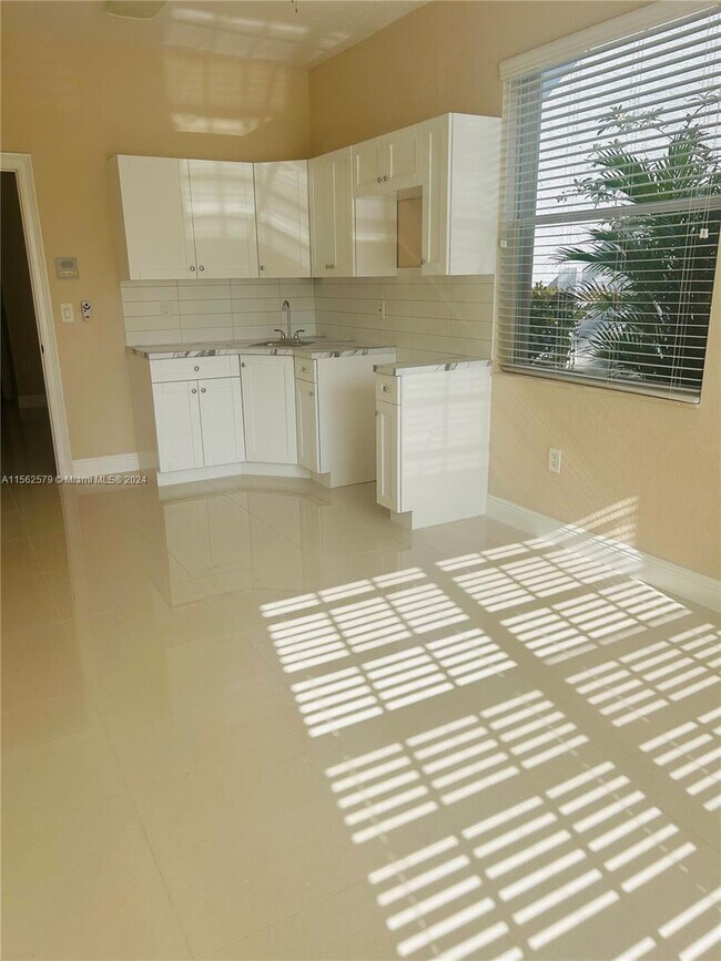 Foto del edificio - 4546 SW 179th Way