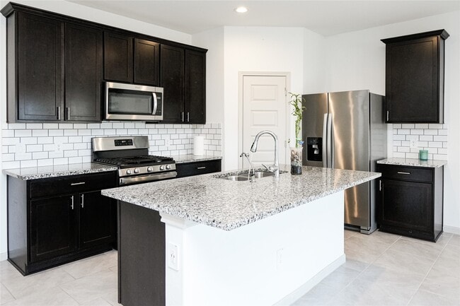 Building Photo - 3542 Park Vista Dr