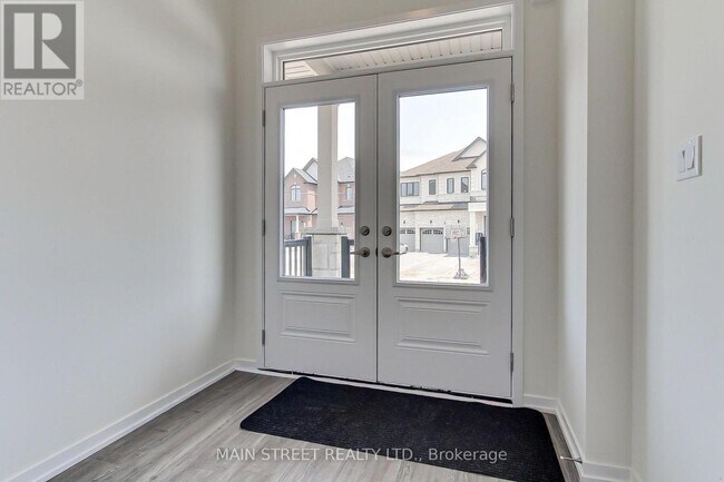 Building Photo - 12 Donald Ingram Cres