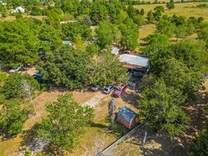 Building Photo - 20314 Great Lake St