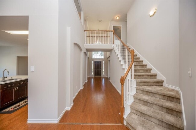 Building Photo - 406 Sterling Heights Ln