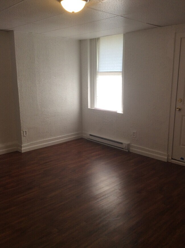 Foto del edificio - 1st Floor Efficiency Near Downtown - York ...