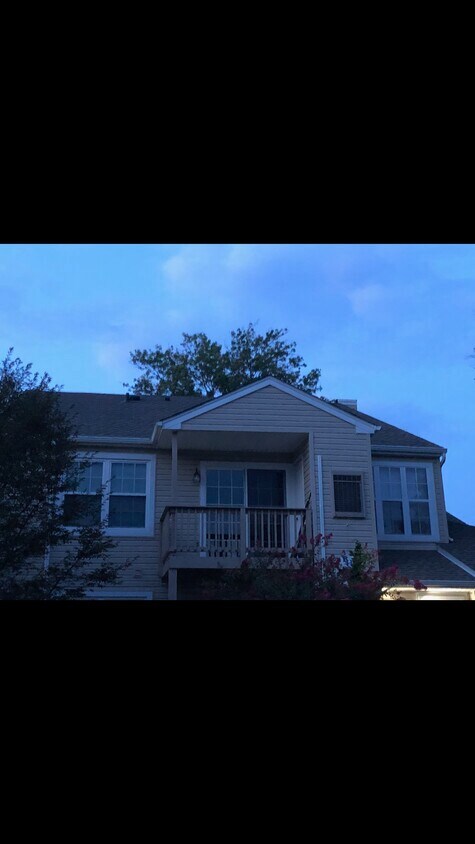 Foto principal - 1206 Beacon Hill Dr