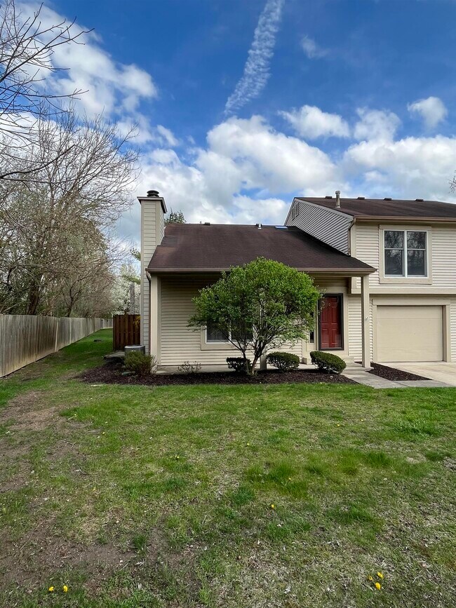 Foto del edificio - 4225 Crofton Ct