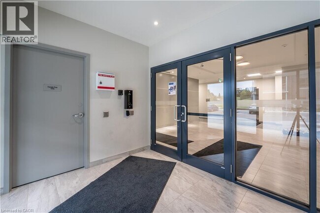 Photo du bâtiment - 1101 Lackner Pl