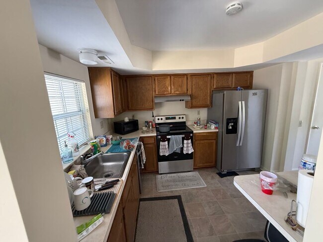 Building Photo - 4674 Grosbeak Pl