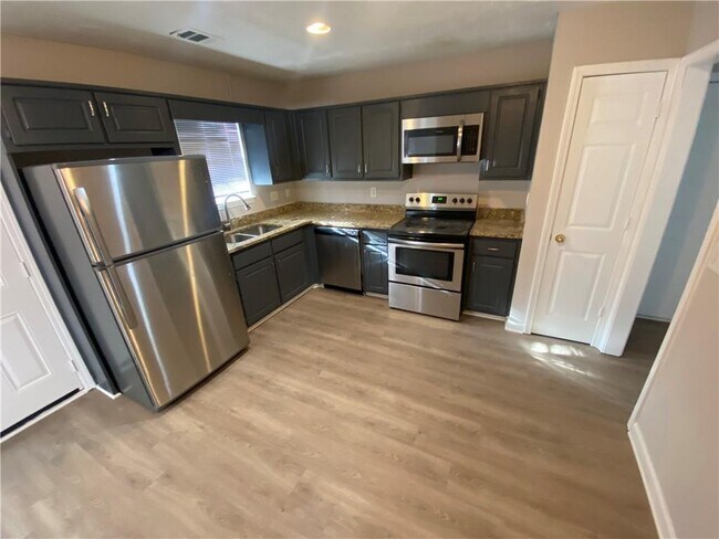 Building Photo - 56 Haver Dr